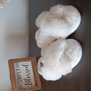 MeMoi Beverly Faux Fur Memory Foam Plush Slipper ** SZ M (7/8)